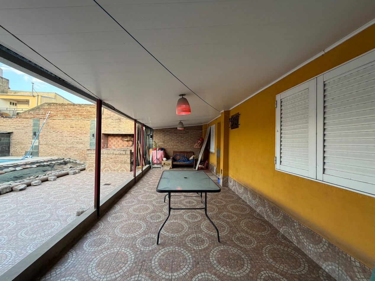 CASA CON PISCINA ! OPORTUNIDAD EN EL CORAZON DE BARRIO BELGRANO 