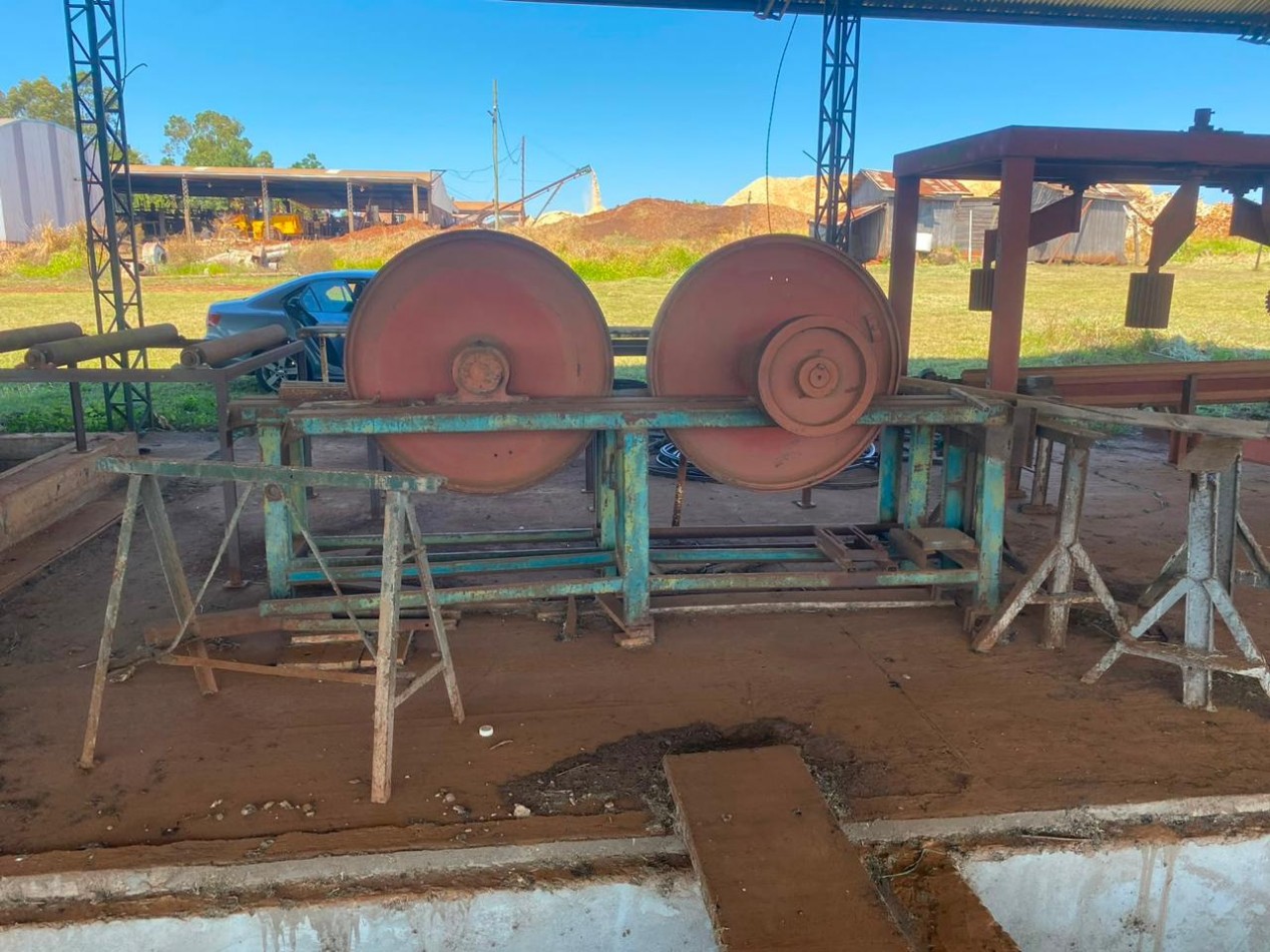 SE VENDE ASERRADERO INDUSTRIAL COMPLETO 