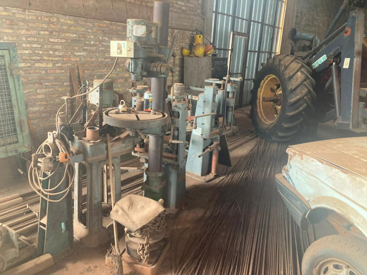 SE VENDE ASERRADERO INDUSTRIAL COMPLETO 