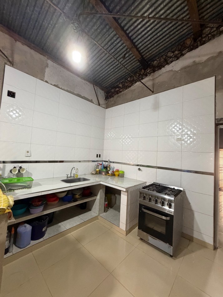 Casa con doble patio y asador !