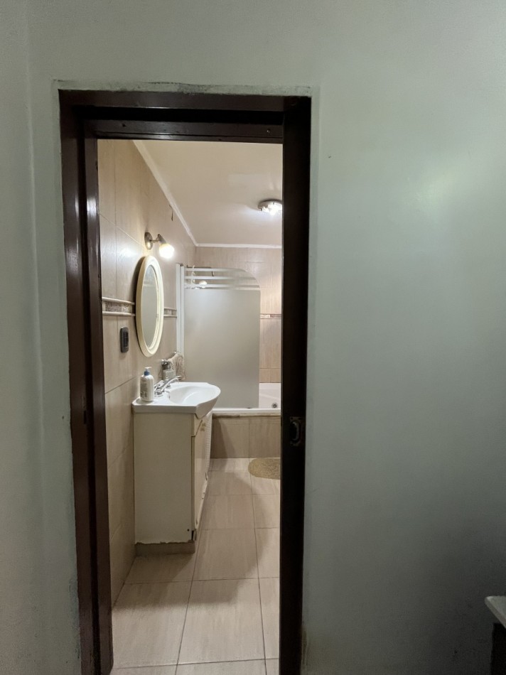 CASA IMPECABLE CON PISCINA Y DE GRAN TAMAÑO ! OPORTUNIDAD ! 