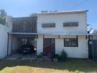 SE ALQUILA CASA CON PISCINA EN BARRIO LOS CONQUISTADORES 
