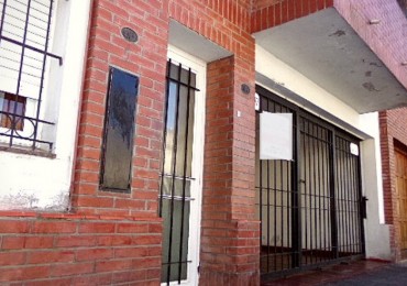 Propiedad de dos plantas en zona barrio Constituyentes, Santa Fe Ciudad