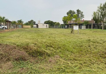 Se vende terreno de 1200 mtros en Jardines de la Costa, Arroyo Leyes.
