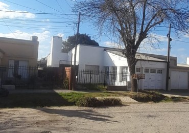 Oportunidad Casa 2 Dorm/ Cochera y Gran Patio Verde Frutos 2764,Villa Lujan, Santo Tome.