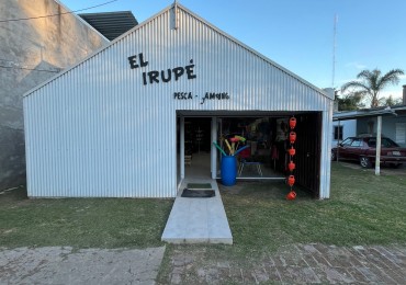 EN VENTA LOCAL CON TERRENO Y GALPON 