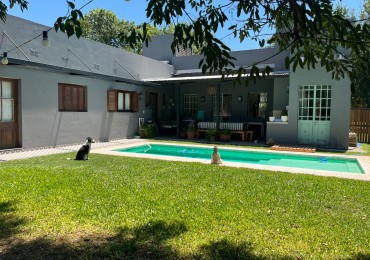 CASA EN CPUNTRY LOS MOLINOS